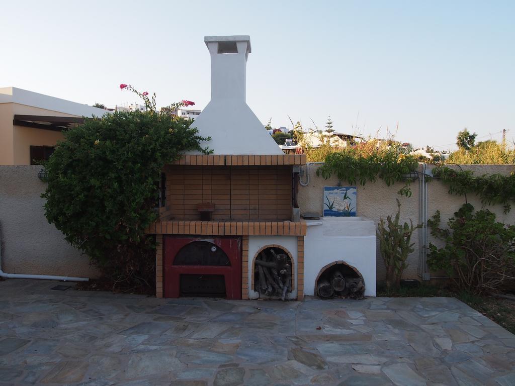 Villa Dolphin Azolimnos Exterior foto
