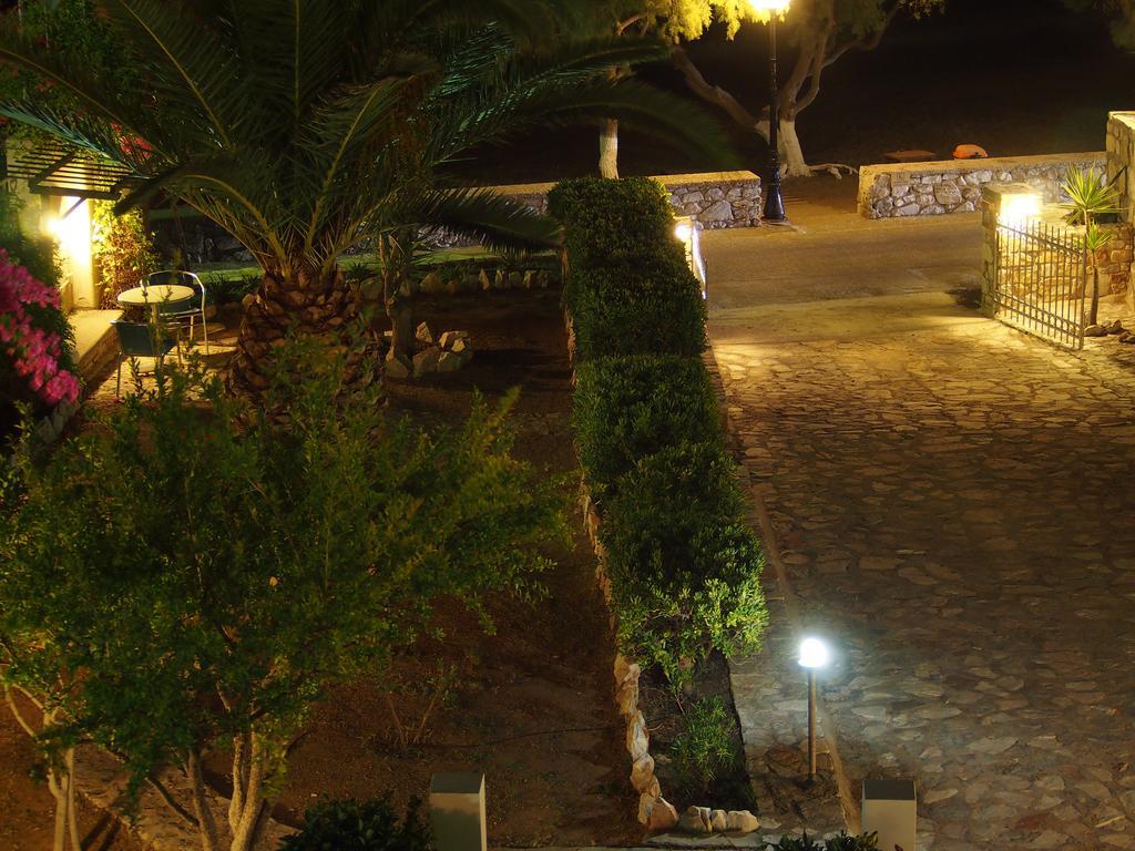 Villa Dolphin Azolimnos Exterior foto